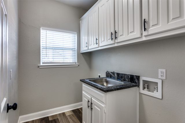 2103 Bay Club Drive, Arlington, TX 76013