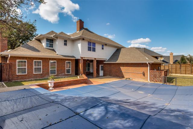 2103 Bay Club Drive, Arlington, TX 76013