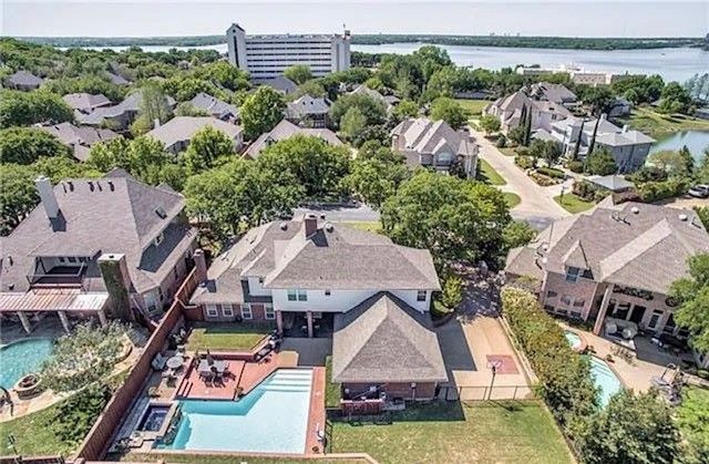 2103 Bay Club Drive, Arlington, TX 76013
