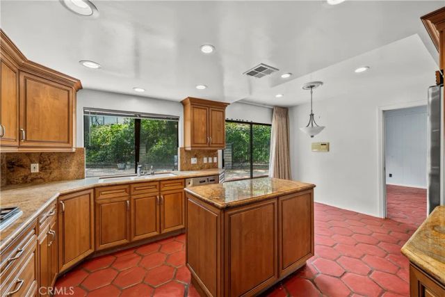 4444 Rochelle Place, Encino, CA 91316