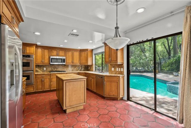 4444 Rochelle Place, Encino, CA 91316