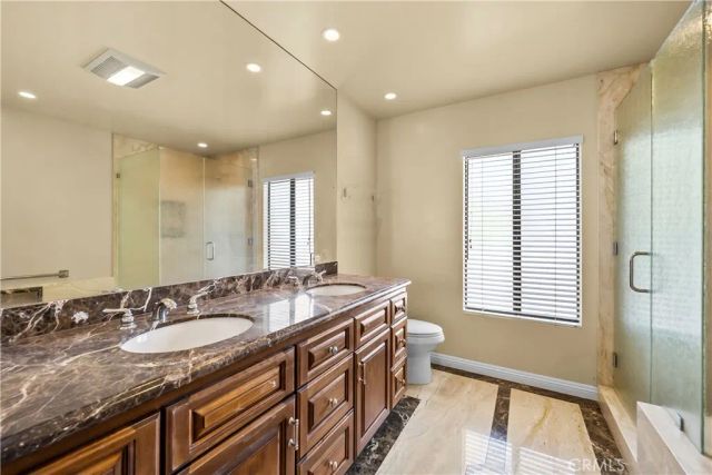 4444 Rochelle Place, Encino, CA 91316