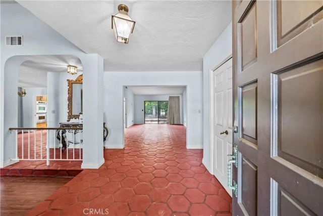 4444 Rochelle Place, Encino, CA 91316