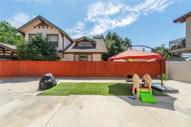 658 E. Phillips Boulevard, Pomona, CA 91766