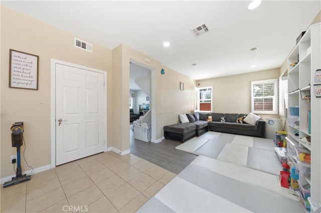658 E. Phillips Boulevard, Pomona, CA 91766