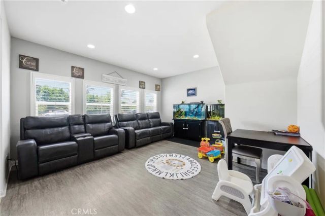 658 E. Phillips Boulevard, Pomona, CA 91766