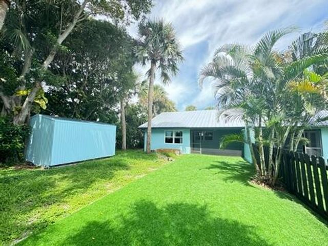 2132 NE Pelican Terrace, Jensen Beach, FL 34957