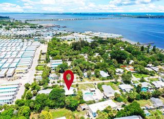 2132 NE Pelican Terrace, Jensen Beach, FL 34957