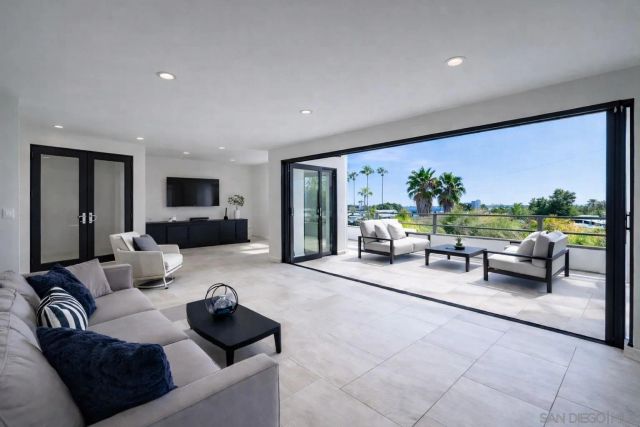 1920 Beryl St, San Diego, CA 92109