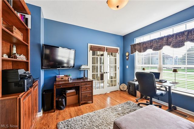 457 Cedarwood Road, Avon Lake, OH 44012