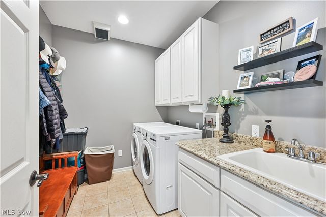 457 Cedarwood Road, Avon Lake, OH 44012