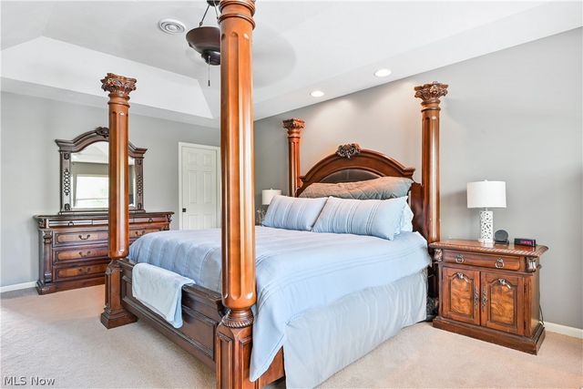 457 Cedarwood Road, Avon Lake, OH 44012