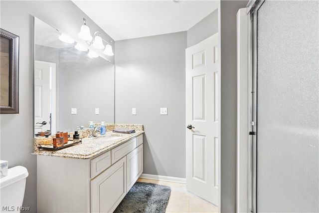 457 Cedarwood Road, Avon Lake, OH 44012