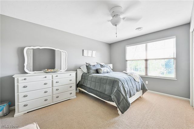 457 Cedarwood Road, Avon Lake, OH 44012