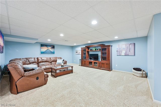 457 Cedarwood Road, Avon Lake, OH 44012