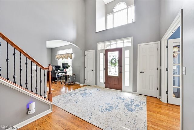 457 Cedarwood Road, Avon Lake, OH 44012