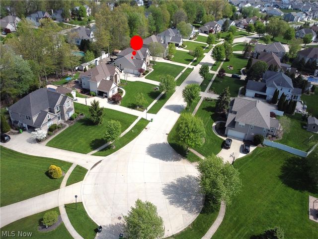 457 Cedarwood Road, Avon Lake, OH 44012