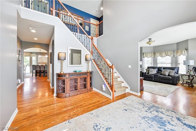 457 Cedarwood Road, Avon Lake, OH 44012