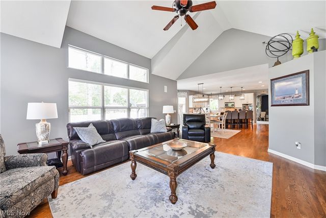 457 Cedarwood Road, Avon Lake, OH 44012