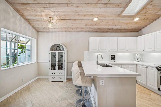 9112 Baybury Lane, West Palm Beach, FL 33411