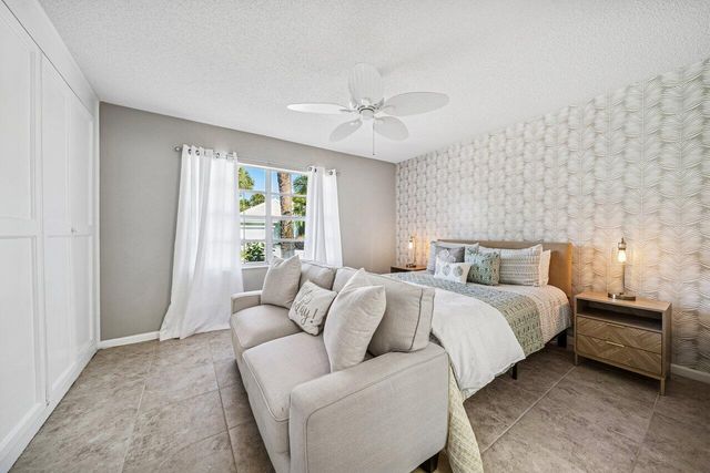 9112 Baybury Lane, West Palm Beach, FL 33411