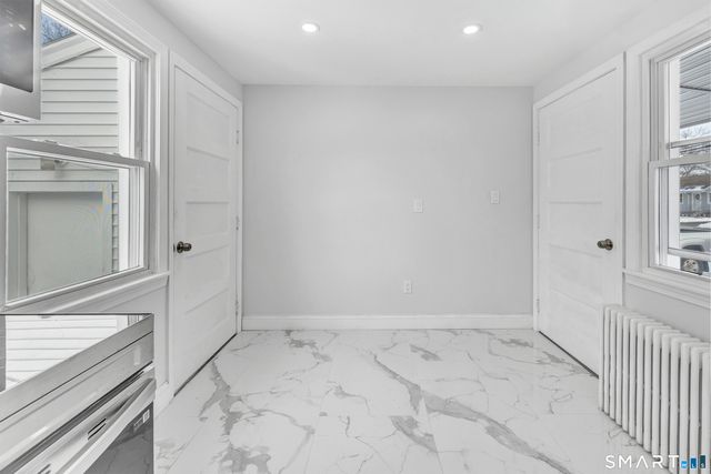 8 River Road, East Haven, CT 06512