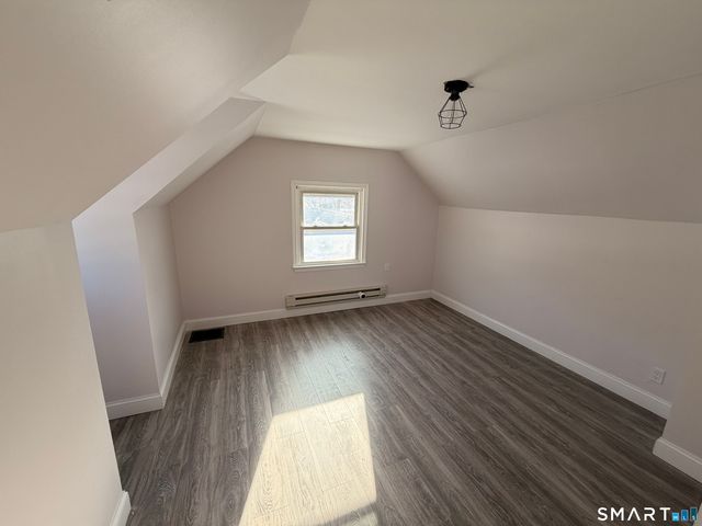 8 River Road, East Haven, CT 06512