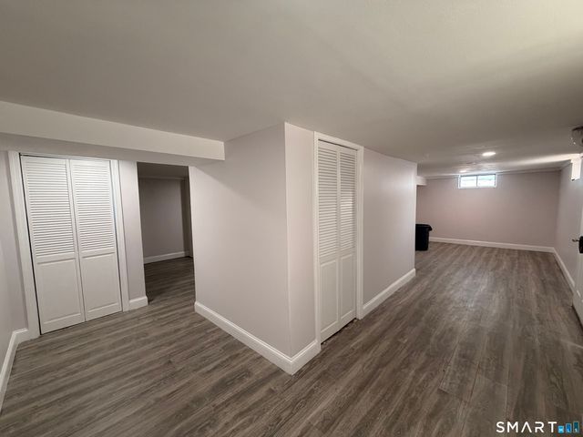 8 River Road, East Haven, CT 06512