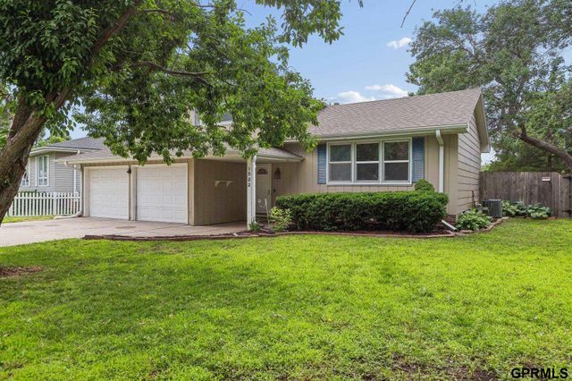 1522 S 139Th Street, Omaha, NE 68144