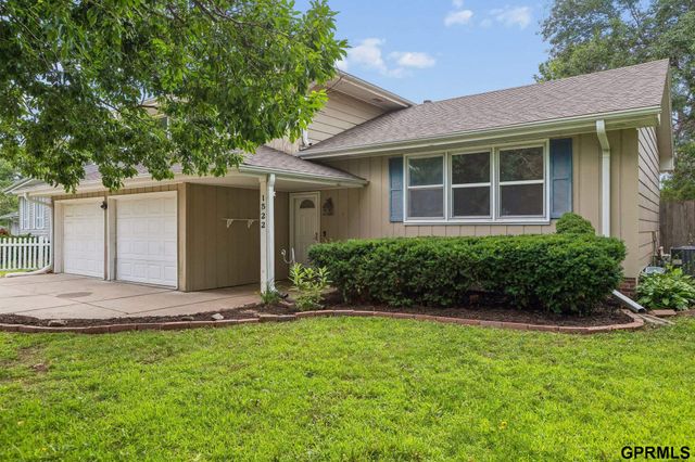 1522 S 139Th Street, Omaha, NE 68144