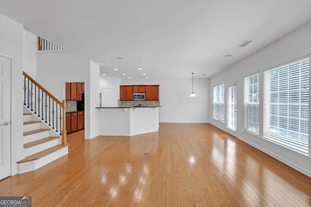 5608 Avonley Creek Drive, Sugar Hill, GA 30518
