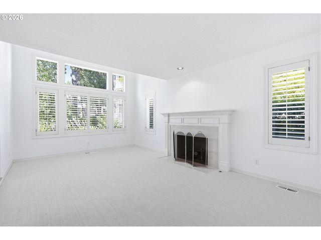 5326 DENTON Dr, Lake Oswego, OR 97035
