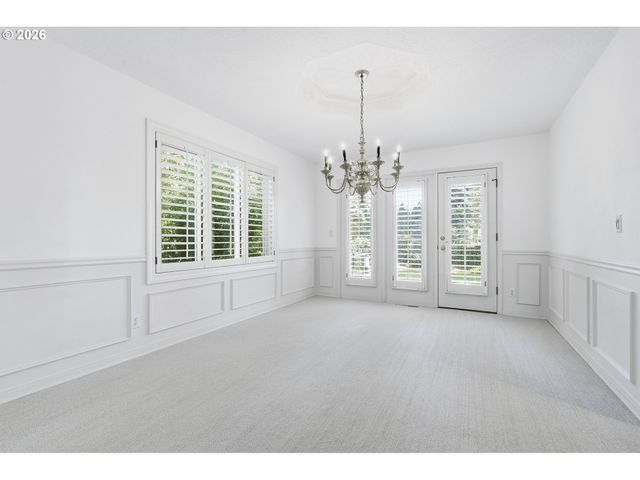 5326 DENTON Dr, Lake Oswego, OR 97035