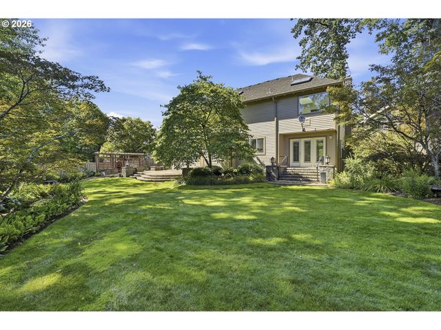5326 DENTON Dr, Lake Oswego, OR 97035