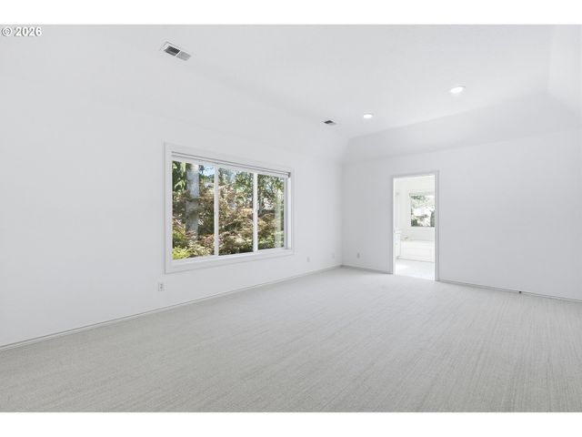 5326 DENTON Dr, Lake Oswego, OR 97035