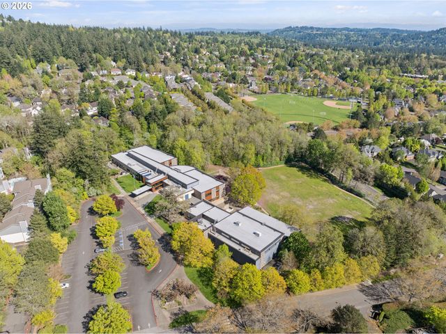 5326 DENTON Dr, Lake Oswego, OR 97035