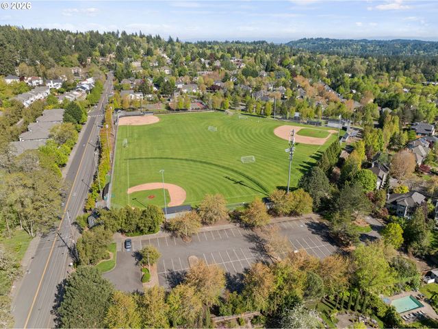 5326 DENTON Dr, Lake Oswego, OR 97035