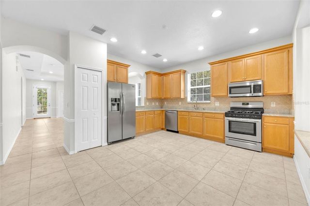 215 OCEANIA COURT, Apollo Beach, FL 33572