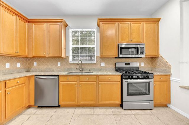 215 OCEANIA COURT, Apollo Beach, FL 33572