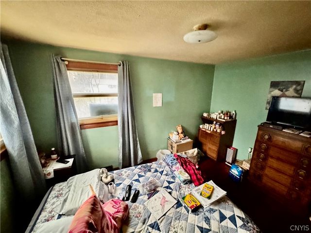 127 Oakley Drive, Cicero, NY 13212