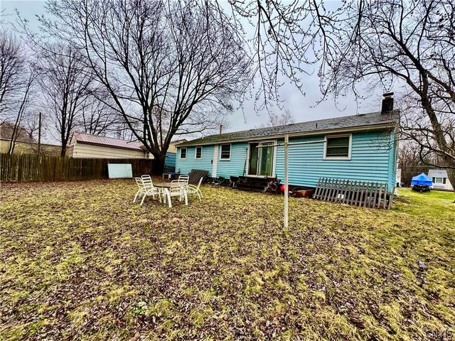 127 Oakley Drive, Cicero, NY 13212