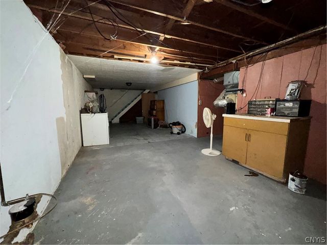 127 Oakley Drive, Cicero, NY 13212