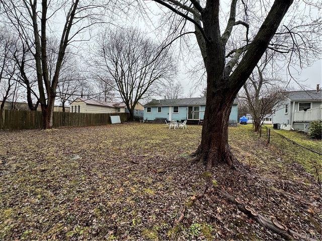 127 Oakley Drive, Cicero, NY 13212