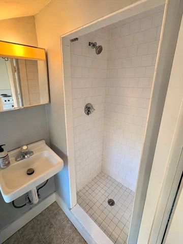 266 Pleasant 2, Weymouth, MA 02190