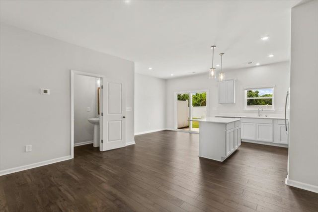313 Abingdon Way, Greer, SC 29651
