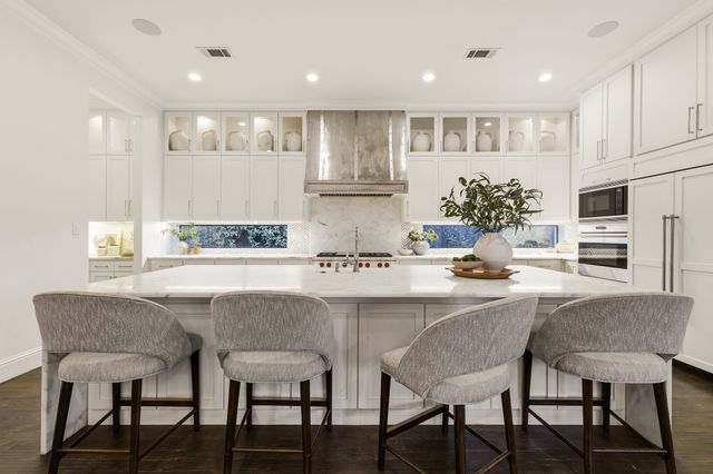 4635 W Amherst Avenue, Dallas, TX 75209