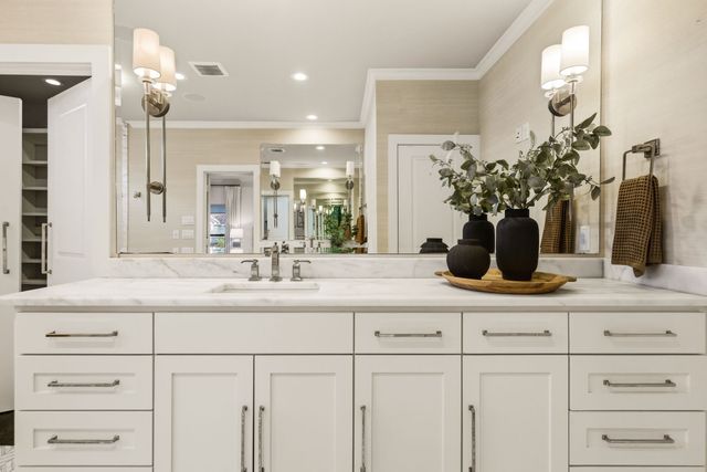 4635 W Amherst Avenue, Dallas, TX 75209