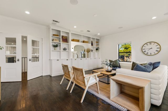 4635 W Amherst Avenue, Dallas, TX 75209