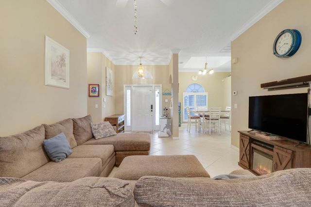 2260 NW Windemere Drive, Jensen Beach, FL 34957