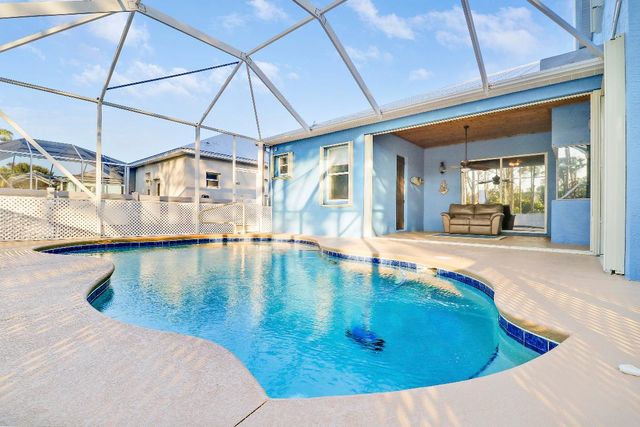 2260 NW Windemere Drive, Jensen Beach, FL 34957